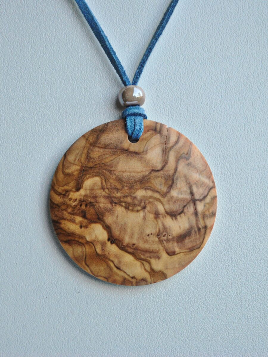 Κολιέ από ρίζα ελιάς