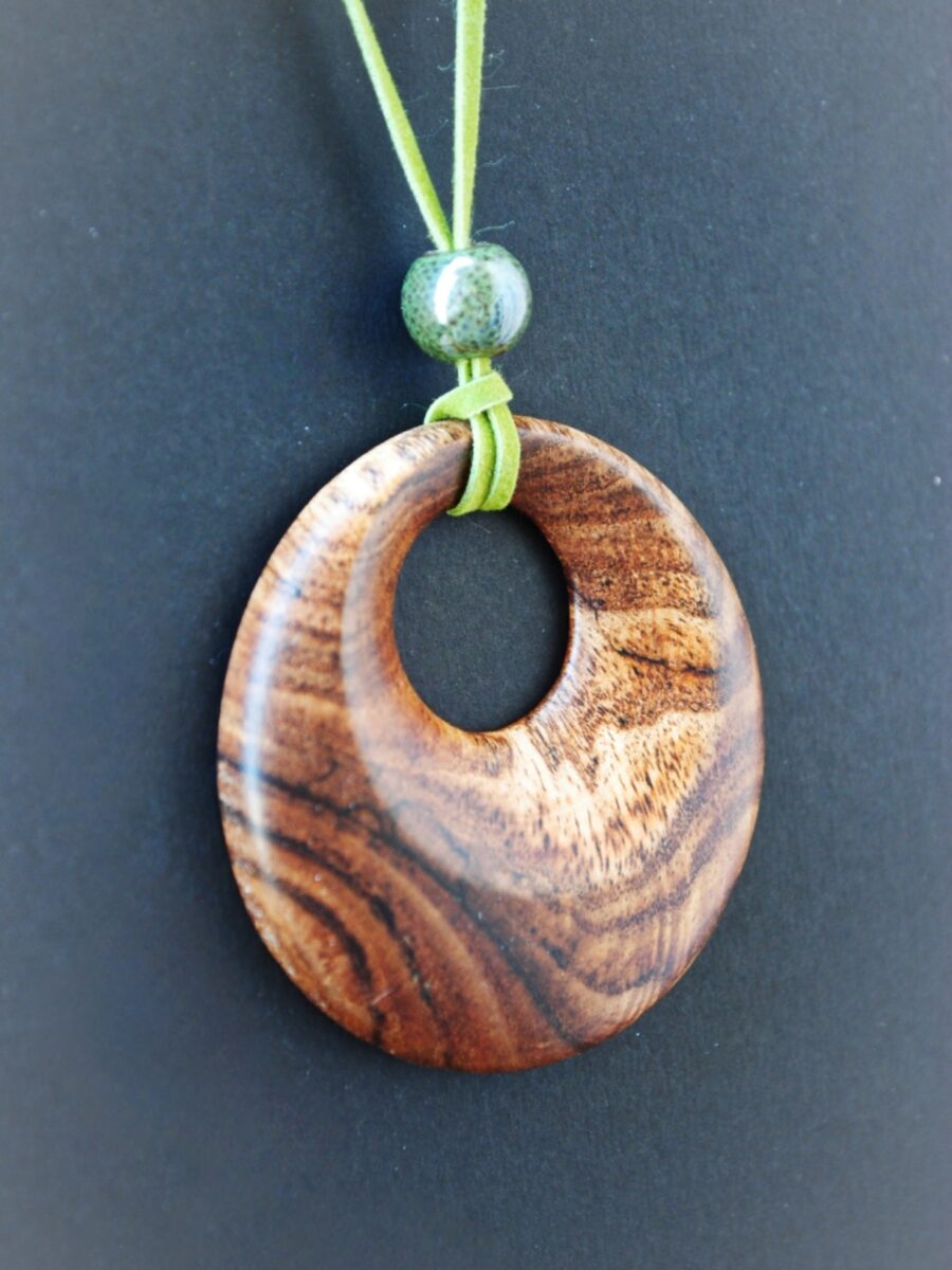 Κολιέ από ξύλο ακακίας