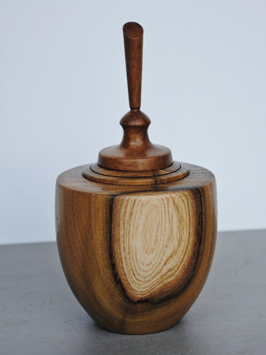 Βάζο με καπάκι