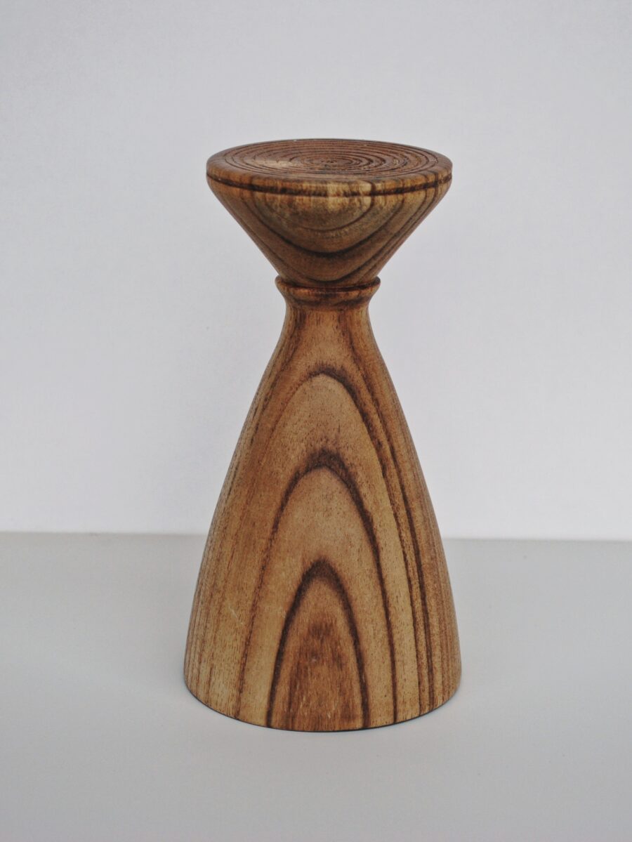 Κηροπήγιο από ξύλο ακακίας